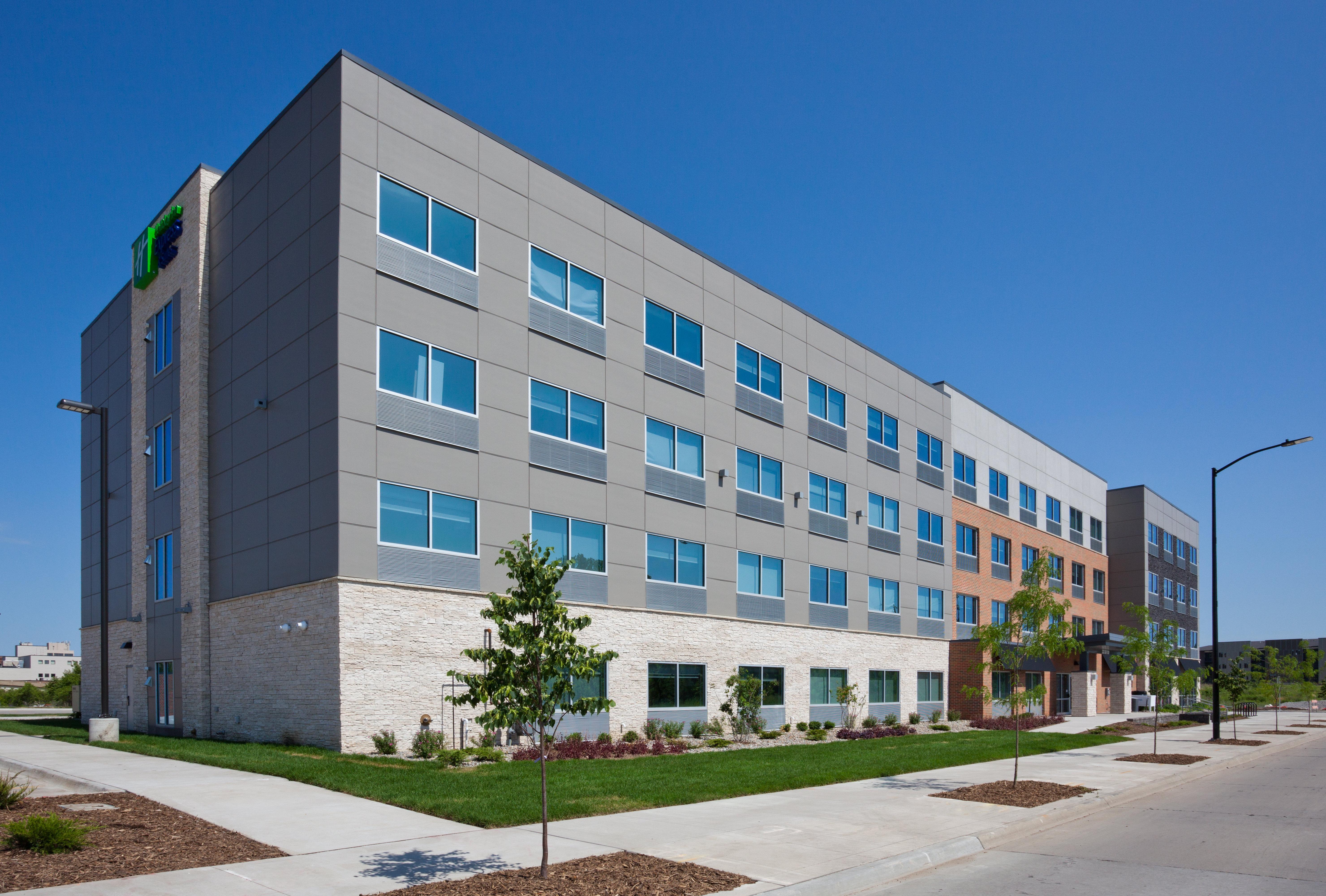 Holiday Inn Express And Suites Des Moines Downtown By Ihg Exteriör bild